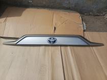 Накладка двери багажника Toyota RAV4 50 XA50 2018-2023 Задн. 