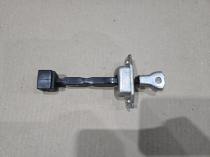 Ограничитель двери Mitsubishi ASX GA 2010-2023 Задн. Лев.