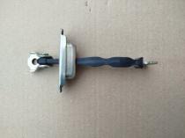 Ограничитель двери Mitsubishi Outlander 3 GF 2012-2021 Задн. Лев.