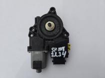 Мотор стеклоподъемника Kia Sportage QL 2015-2021 Перед. Прав.