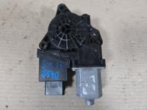 Мотор стеклоподъемника Kia Sorento Prime UM 2014-2020 Перед. Лев.