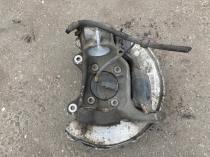 Кулак поворотный Kia Stinger J5 2017- Перед. Лев.