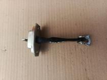 Ограничитель двери Mitsubishi Outlander 3 GF 2015-2023 Задн. Прав.