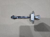 Ограничитель двери Mitsubishi ASX GA 2010-2023 Перед. Лев.