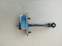 Ограничитель двери Hyundai Tucson TL 2015-2021 Задн. Лев.