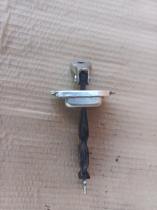 Ограничитель двери Mitsubishi Outlander 3 GF 2012-2023 Задн. Лев.