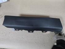 Подушка безопасности в колени Lexus UX MZAA10L MZAH10L 2018-  