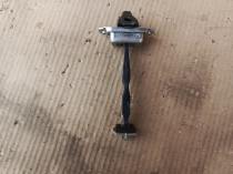 Ограничитель двери Kia Sportage QL 2015-2022 Задн. Прав.