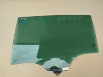 Стекло двери Kia Sportage QL 2015-2021 Задн. Лев.