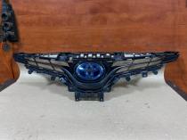 Решетка радиатора Toyota Camry 70 XV70 2017-2024  