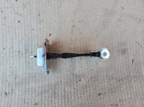 Ограничитель двери Mitsubishi Outlander 3 GF 2012-2023 Задн. Лев.