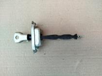 Ограничитель двери Mitsubishi Outlander 3 GF 2012-2021 Задн. Лев.