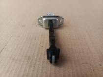 Ограничитель двери Mitsubishi Outlander 3 GF 2012-2023 Перед. Лев.