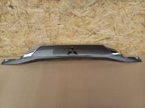 Накладка двери багажника Mitsubishi Outlander 3 GF 2015-2023 Задн. 