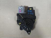 Мотор стеклоподъемника Kia Sportage QL 2015-2022 Перед. Прав.