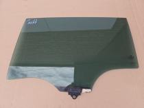 Стекло двери Kia Sportage QL 2015-2021 Задн. Лев.