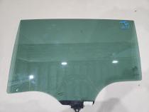 Стекло двери Kia Sportage QL 2015-2022 Задн. Лев.