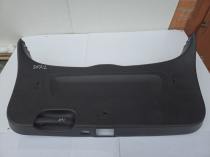 Обшивка двери багажника Kia Sorento Prime UM 2014-2020 Задн. 