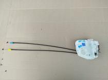 Замок двери Mitsubishi Outlander 3 GF 2012-2021 Задн. Лев.