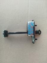 Ограничитель двери Kia Sportage QL 2015-2021 Задн. Лев.