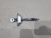 Ограничитель двери Mitsubishi Outlander 3 GF 2012-2022 Задн. Лев.