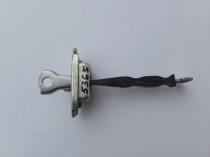 Ограничитель двери Mitsubishi Outlander 3 GF 2013-2021 Задн. Прав.