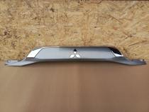 Накладка двери багажника Mitsubishi Outlander 3 GF 2015-2023 Задн. 