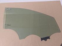 Стекло двери Kia Sportage QL 2015-2021 Перед. Прав.