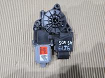 Мотор стеклоподъемника Kia Sorento Prime UM 2014-2020 Задн. Прав.