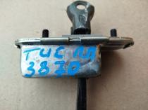 Ограничитель двери Hyundai Tucson TL 2015-2021 Перед. Прав.