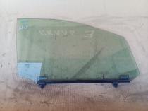 Стекло двери Lexus RX 4 GGL25L GYL25L AGL20L AGL25L 2015-2022 Перед. Прав.