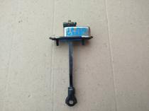 Ограничитель двери Kia Sportage QL 2015-2021 Перед. Прав.