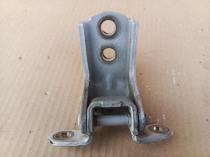 Петля двери нижняя Nissan X-TRAIL T32R 2013-2022 Перед. Прав.