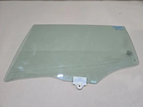 Стекло двери Kia Stinger J5 2017- Задн. Лев.