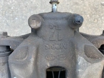 Суппорт тормозной Kia Sportage QL 2015-2022 Перед. Лев.