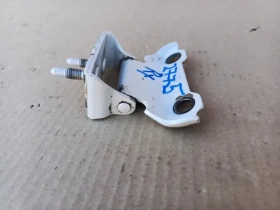 Петля двери багажника Lexus RX 4 GGL25L GYL25L AGL20L AGL25L 2015-2022 Задн. 