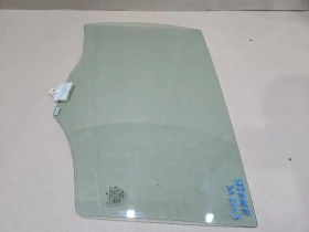 Стекло двери Kia Stinger J5 2017- Задн. Лев.