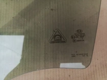 Стекло двери Kia Sportage QL 2015-2021 Перед. Лев.