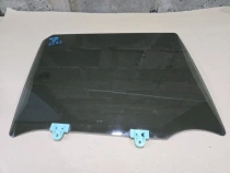 Стекло двери Nissan Juke F15 2010-2019 Задн. Прав.