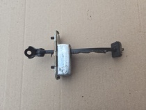 Ограничитель двери Hyundai Tucson TL 2015-2021 Перед. Лев.