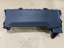 Подушка безопасности в колени Toyota Camry 70 XV70 2018-2024  