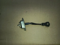 Ограничитель двери Nissan Qashqai J11 2013-2022 Перед. Прав.