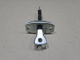 Ограничитель двери Mitsubishi Outlander 3 GF 2012-2022  Лев.