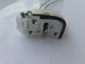 Замок двери Mitsubishi Outlander 3 GF 2013-2021 Задн. Лев.