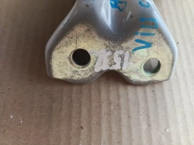 Петля двери нижняя Kia Proceed CD 2018-2023 Перед. Лев.