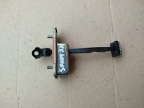 Ограничитель двери Kia Sportage QL 2015-2021 Задн. Лев.