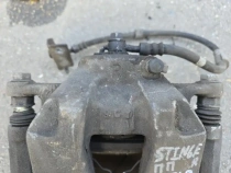 Суппорт тормозной Kia Stinger J5 2017- Перед. Прав.