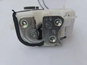 Замок двери Mitsubishi Outlander 3 GF 2012-2021 Задн. Лев.