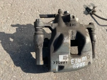 Суппорт тормозной Toyota Corolla E210 E210 2018- Перед. Прав.