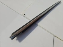 Бархотка двери Mitsubishi Outlander 3 GF 2012-2021 Перед. Лев.